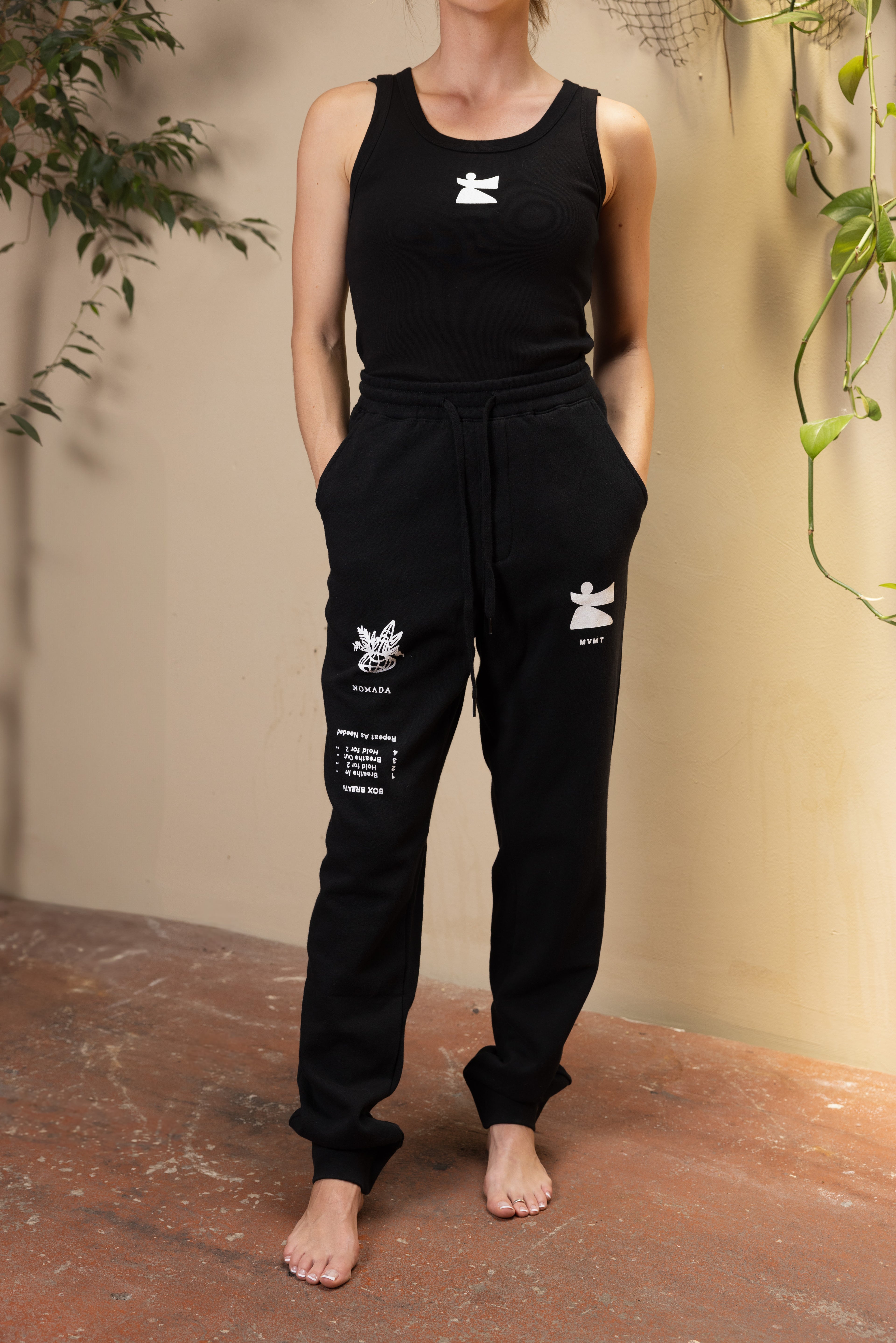 NOMADA mvmt joggers