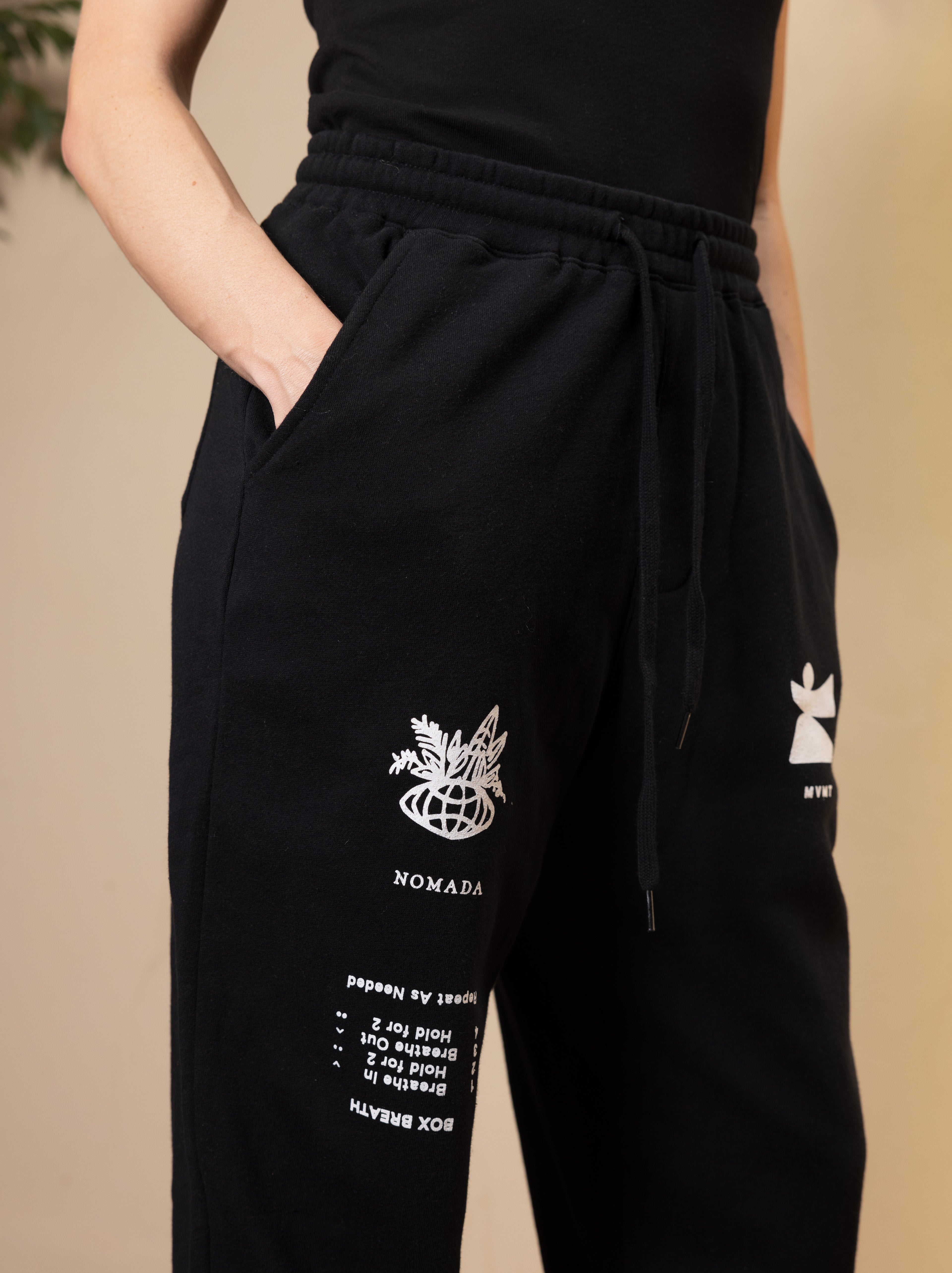 NOMADA mvmt joggers