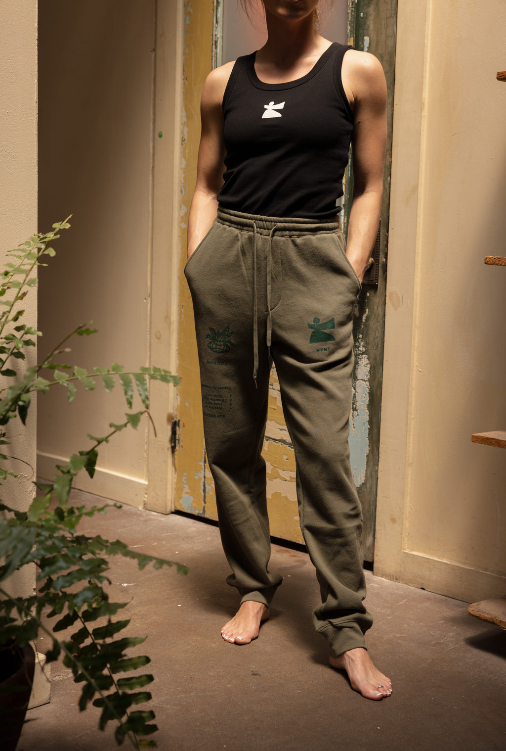 NOMADA mvmt joggers