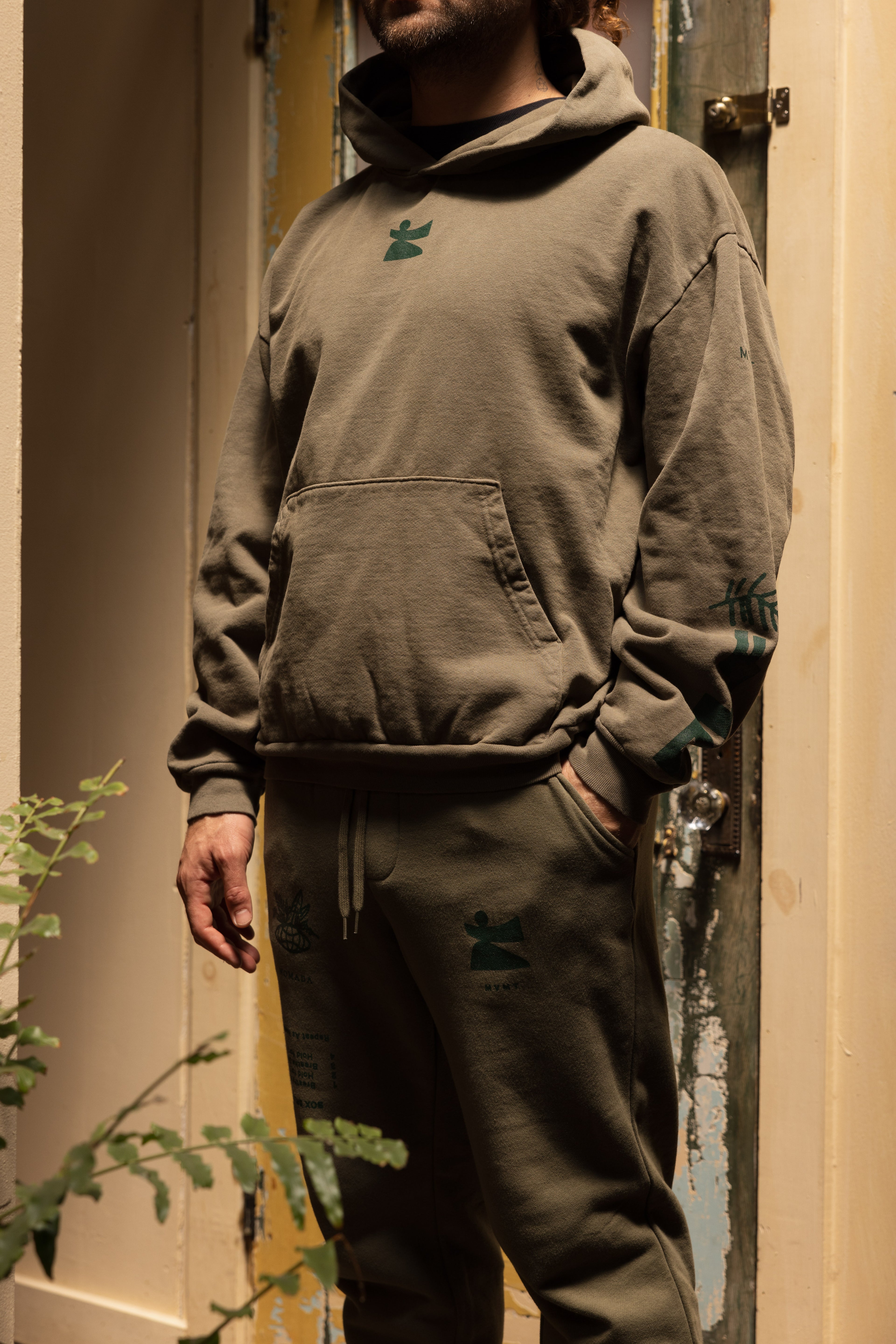 NOMADA mvmt joggers