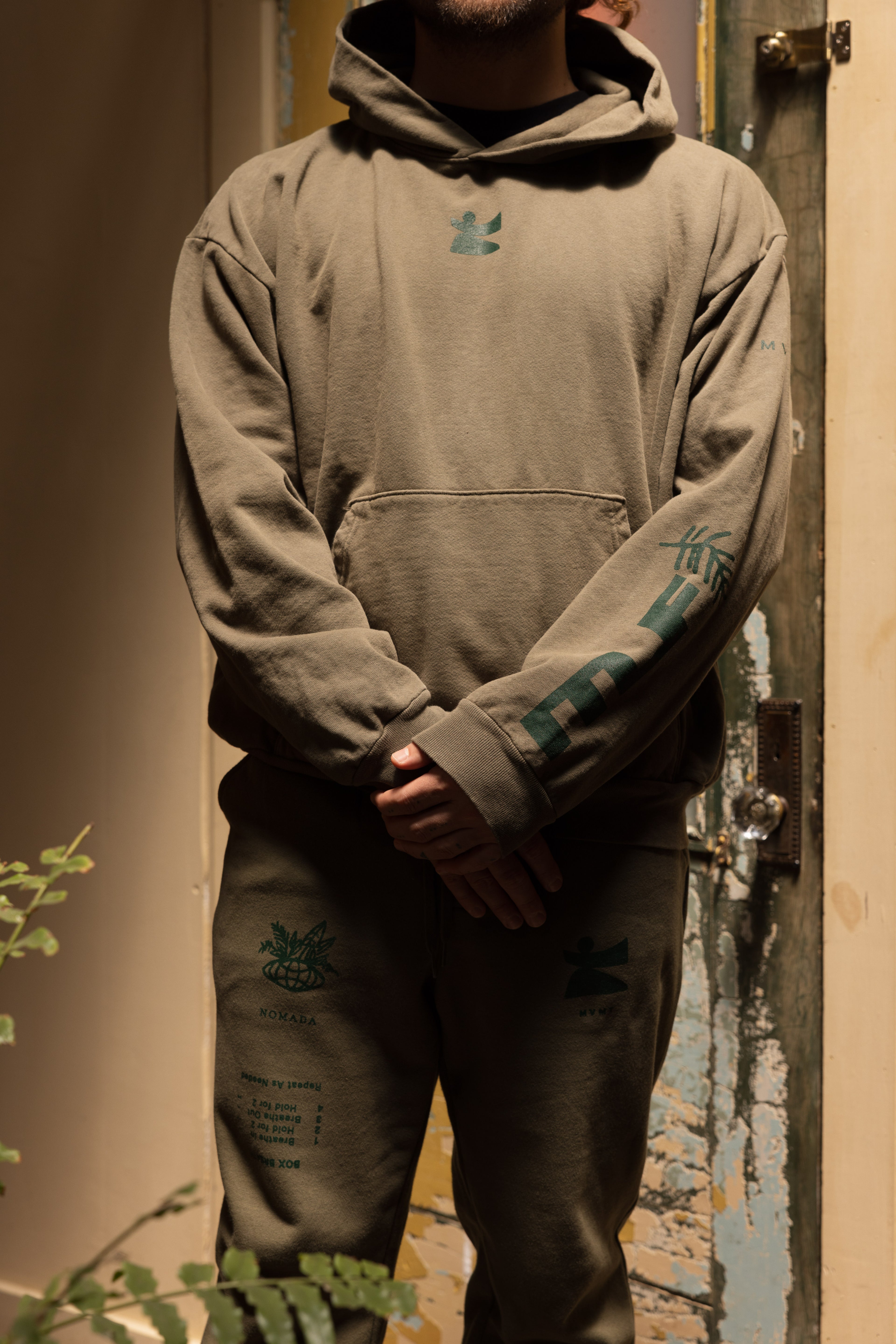NOMADA mvmt sweatshirt