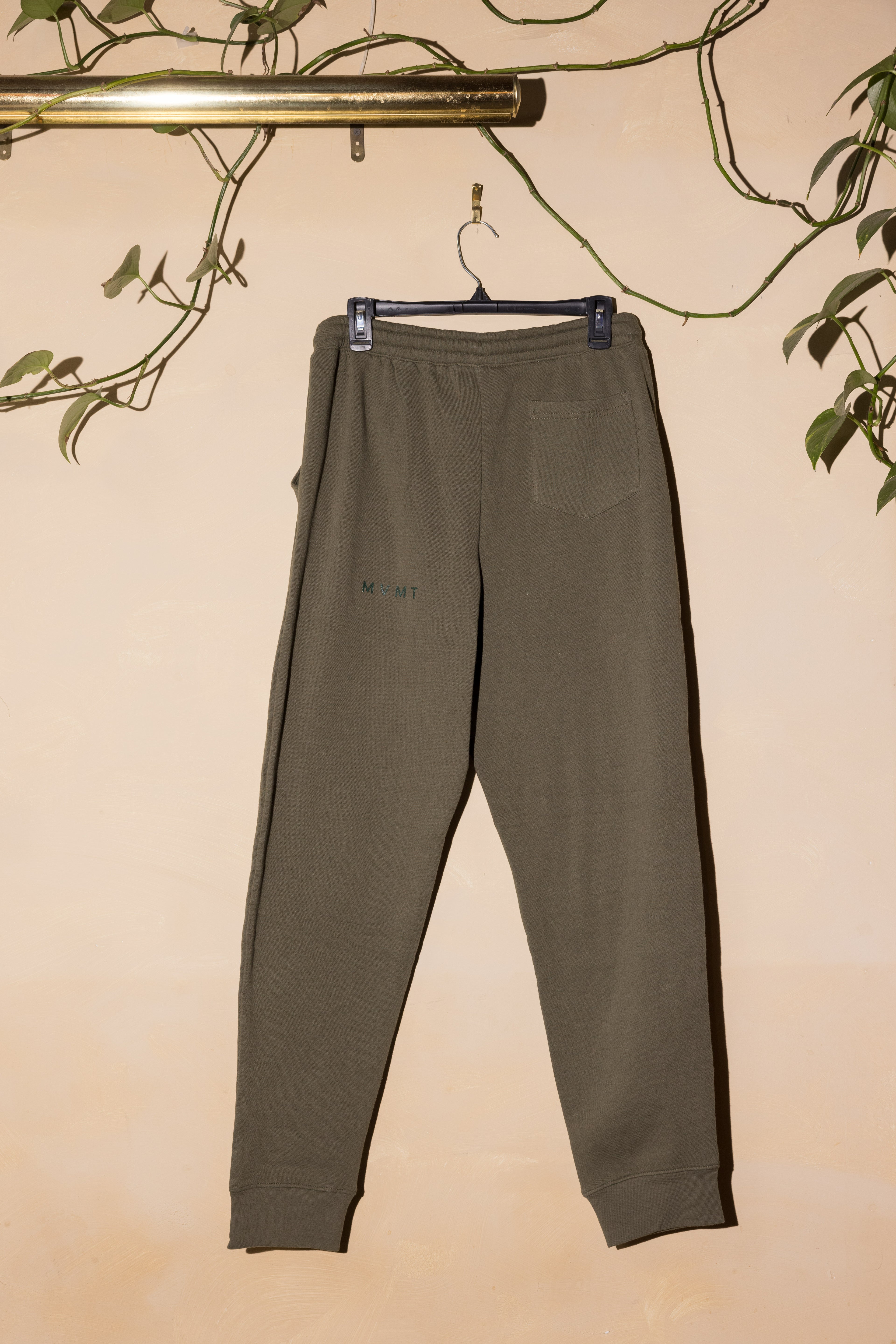 NOMADA mvmt joggers