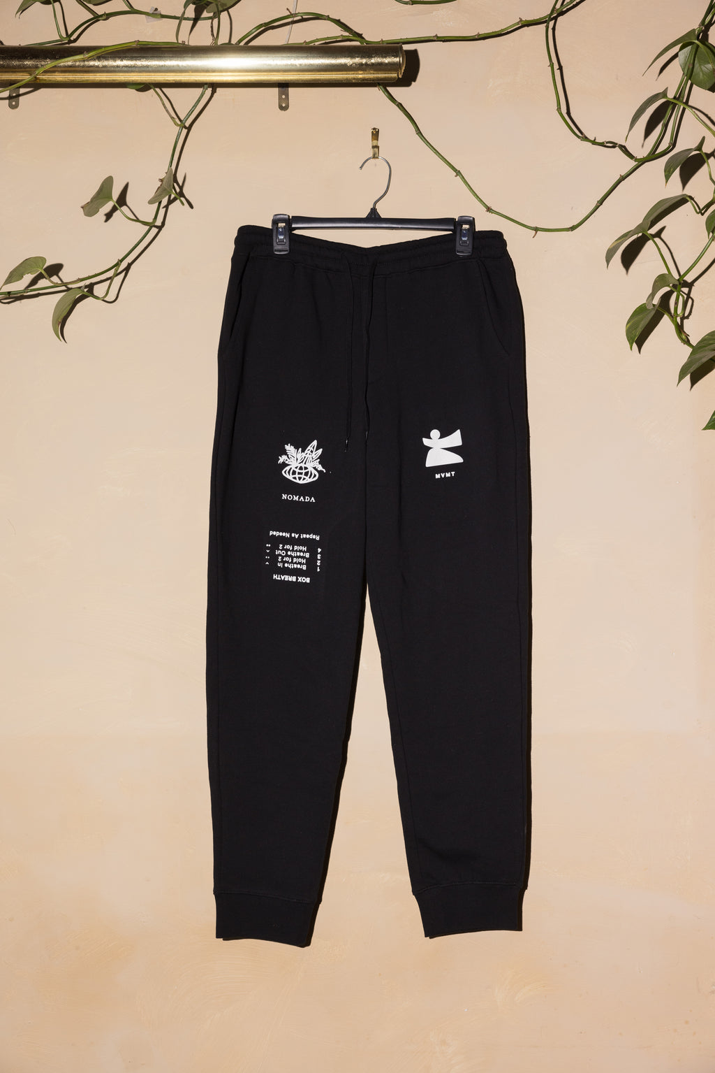 NOMADA mvmt joggers